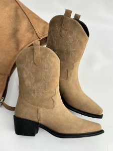 پاشنه گلدوزی شوگو 4244