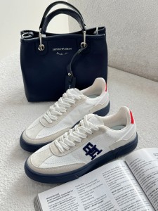 ونس تی اچ 2984