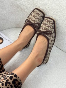 کالج پاپیونی گل رز 4313