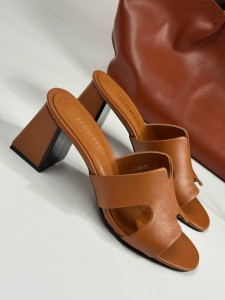 پاشنه هرمس لوشا 4345