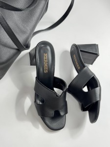 پاشنه هرمس لوشا 4345