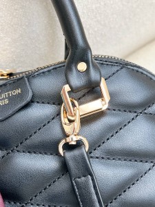 کیف پاریس گلدوزی 21283