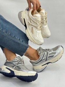 کتونی اویشو مادون 4373