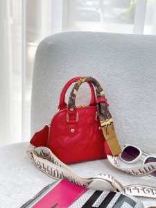 کیف روسری ال وی 3394