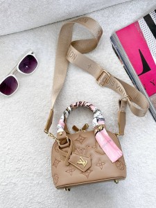 کیف روسری ال وی 3394