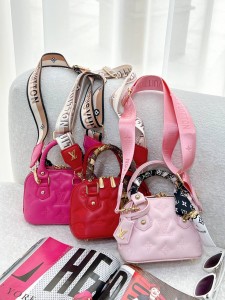 کیف روسری ال وی 3394