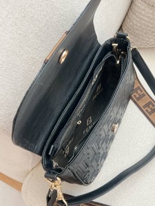 کیف فندی نورا 2791