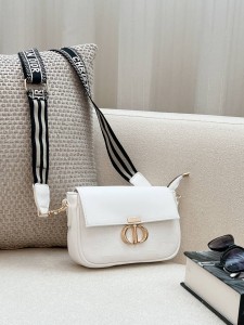کیف دیور ماهک 3546