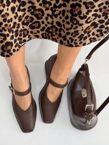 کفش تونلی سگکدار 2402