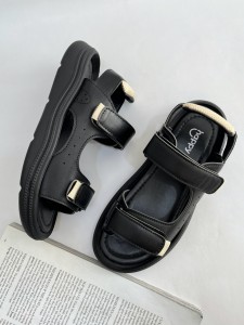 صندل چسبی توکا 4406