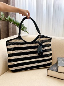 کیف راه راه عروسکی 3639