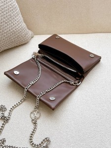 کیف ال وی زنجیردار 13640
