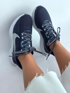 کتونی نایک زومکس 5700