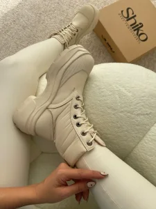 نیم بوت کاپشنی کاپدار زارا 1057