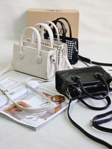 کیف دودسته چرمی زد 1509