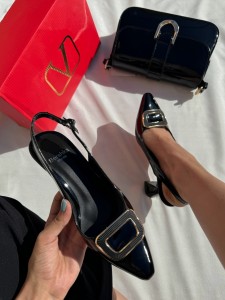 پاشنه ورنی برشکا 1522