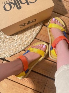 صندل مشکانی 1577