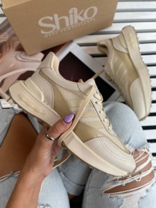 کتونی آدیداس کپسولی 817