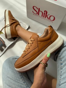 کتونی چرمی  عسلی1637