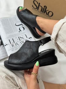 صندل لژدار روکو 116