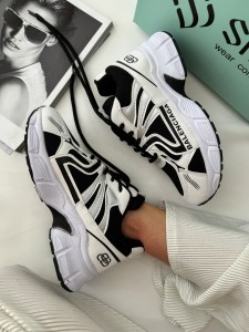 کتونی بالنسیاگا جس 715