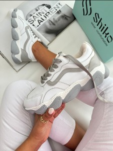 کتونی صبا 1810