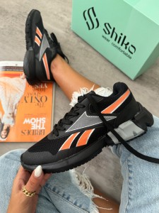 کتونی ریبوک 716