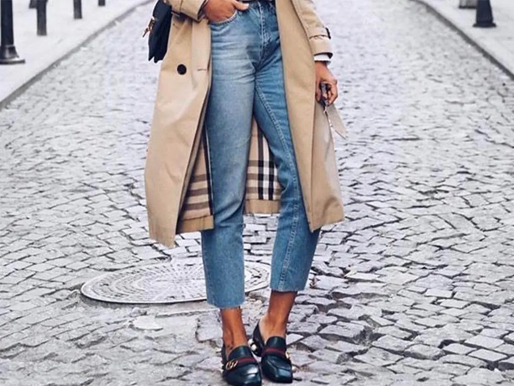 مانتو بلند با کالج زنانه