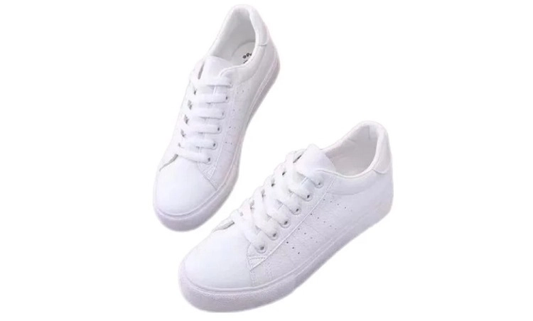 بهترین جنس کفش زنانه برای روزهای بارانی پاییز