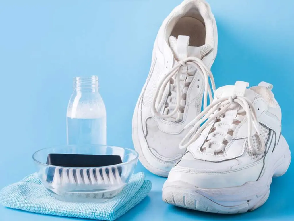 چرا کتونی سفید زرد می&zwnj;شود؟