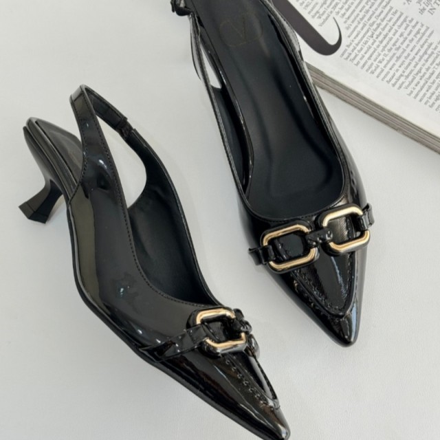 پاشنه ورنی یراق دار 4061