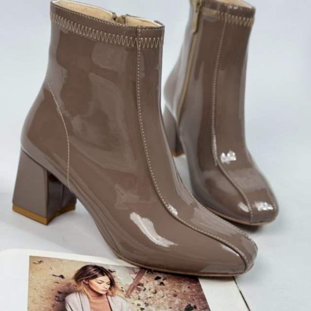 پاشنه دومان 1592