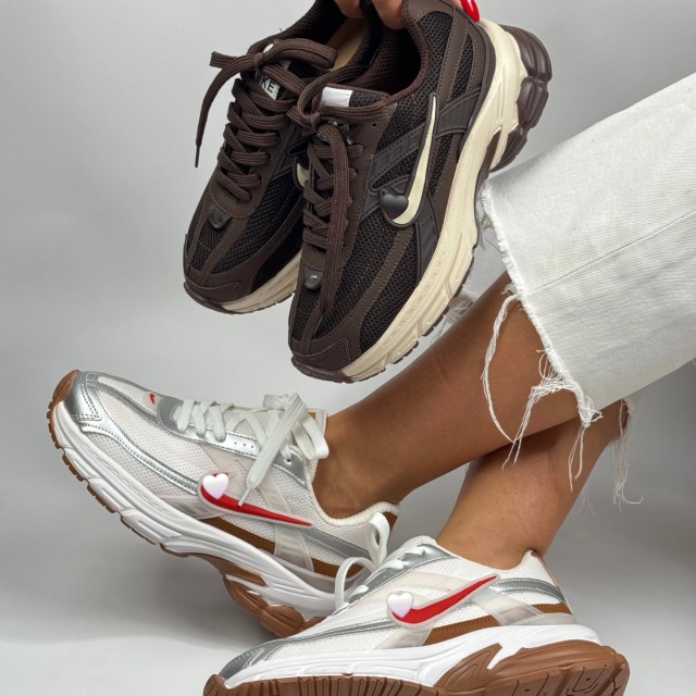 کتانی نایک زوم 4393