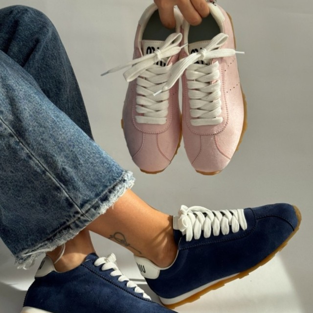 ونس میومیو روژکا 4322