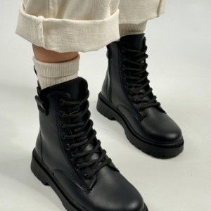 نیم بوت اوکی 4199