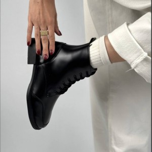 نیم بوت روما شیکو 4207