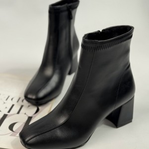 پاشنه دومان 1592