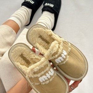 اسلیپر جلو بسته دالیا 4078