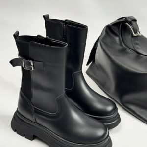 نیم بوت بغل سگک ارج 2470