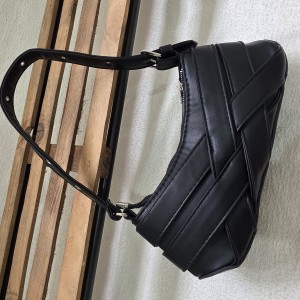 کیف پاس تک بند 1000