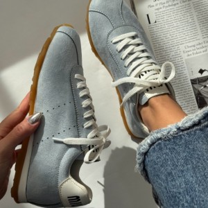 ونس میومیو روژکا 4322