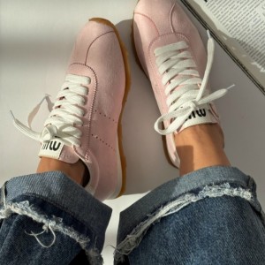 ونس میومیو روژکا 4322