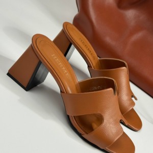 پاشنه هرمس لوشا 4446