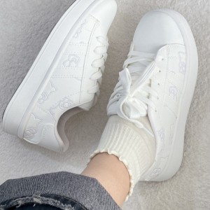 ونس کیتی پلاس 4349