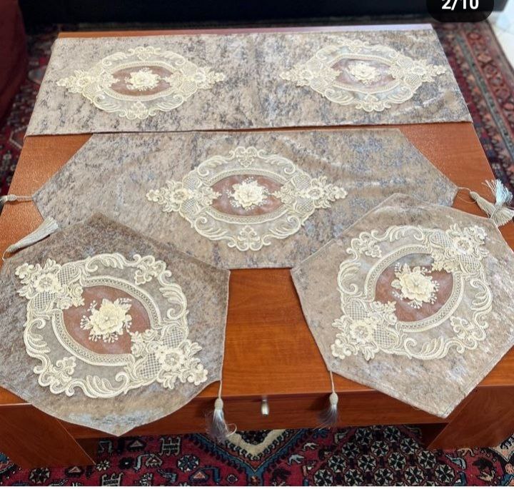 ست رومیزی مخمل دانتل گل برجسته