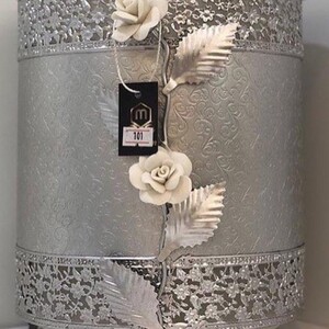 سطل و جادستمال فلزی نقره ای با گل سفید