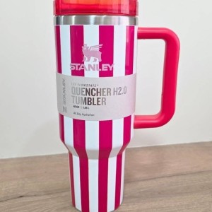 تراول ماگ دسته‌دار ۱.۱۸ لیتری استنلی (Stanley Quencher H2.0)