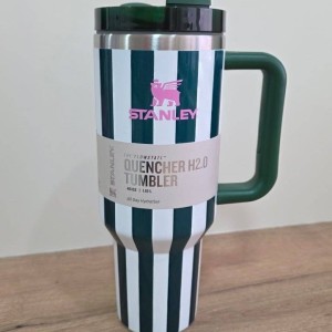 تراول ماگ دسته‌دار ۱.۱۸ لیتری استنلی (Stanley Quencher H2.0)