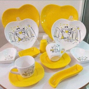 سرویس صبحانه خوری 14پارچه لاو زرد طرح دار