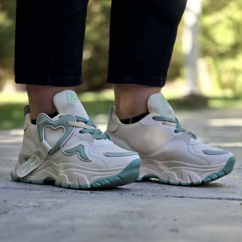 حراج ویژه کفش کتونی اسپرت زنانه و دخترانه قلبی مدل زارا به روز و پرفروش رنگ کرم سبز  با ارسال رایگان